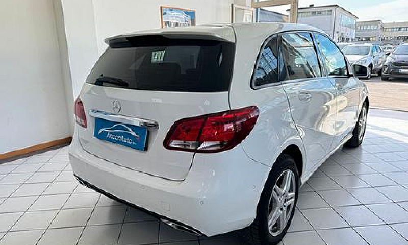 Mercedes B 220 Cdi T...