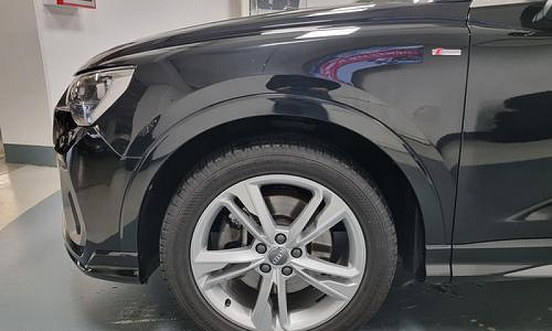 Audi Q3 40 2.0 Tdi S...