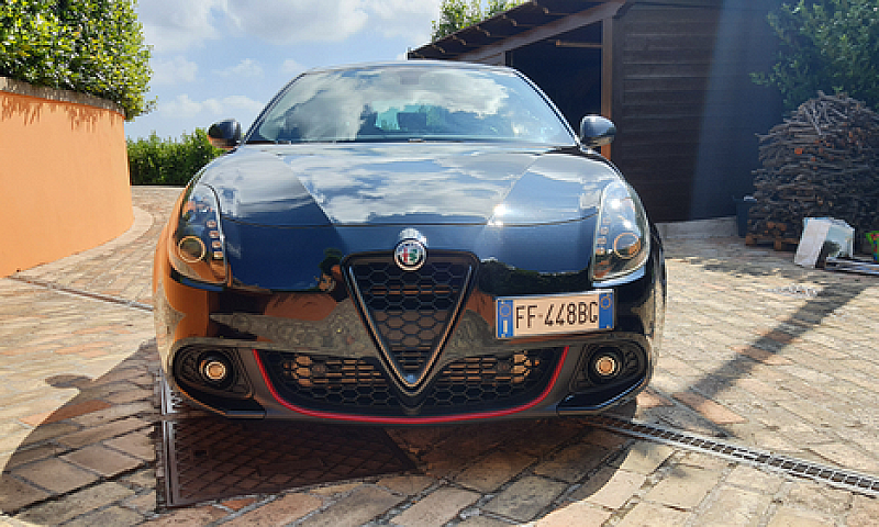 Alfa Romeo Giulietta...