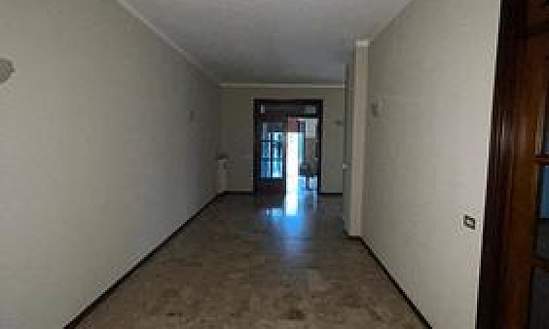 Quadrilocale In Rami...