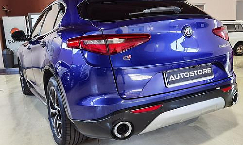 Alfa Romeo Stelvio 2...