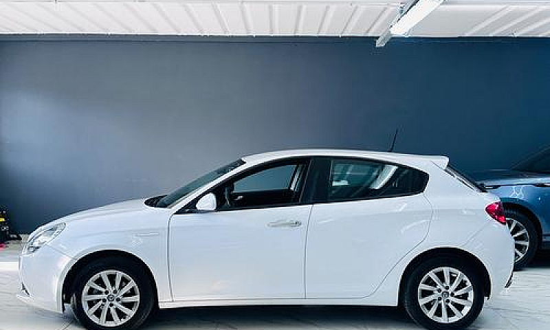 Alfa Romeo Giulietta...
