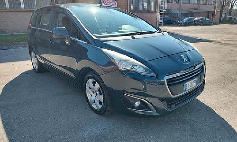 Peugeot 5008 1.6 Hdi...