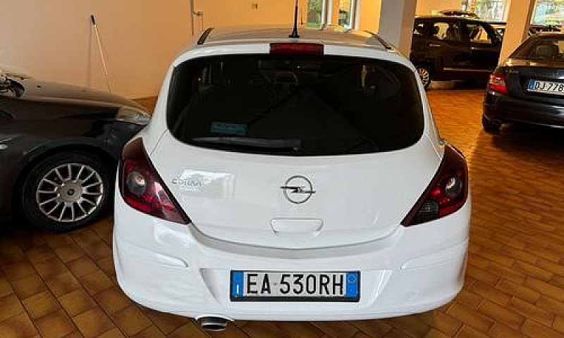 Opel Corsa 1.2 Benzi...
