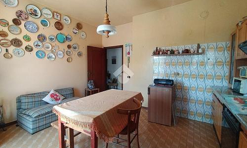 6 Locali A Gualdo Ta...