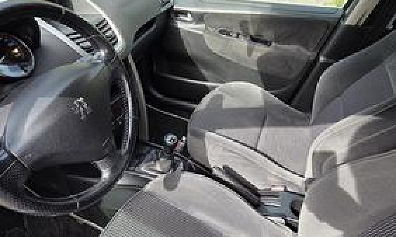 Peugeot 207...