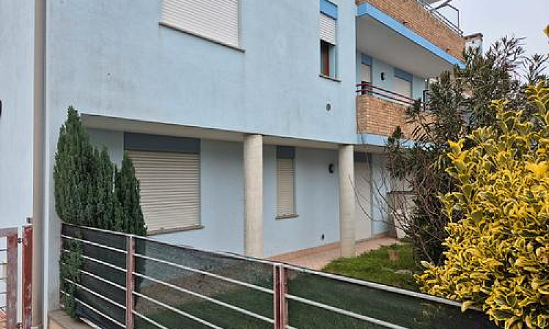 Appartamento Con Gia...