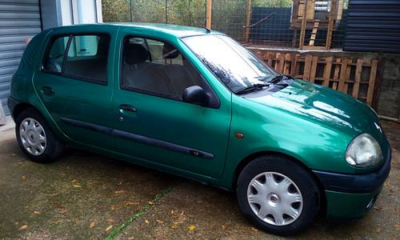 Renault Clio 2...