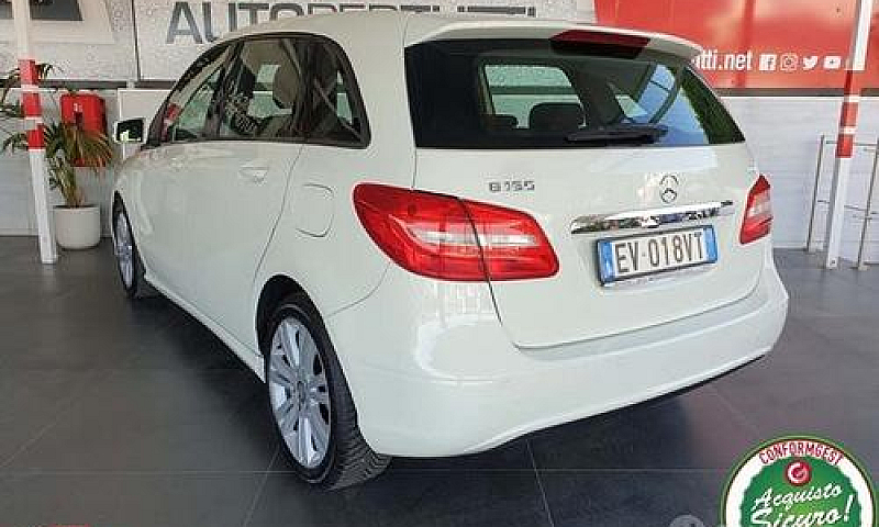 Mercedes-Benz B 180 ...