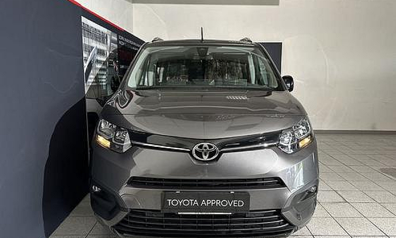 Toyota Proace City V...