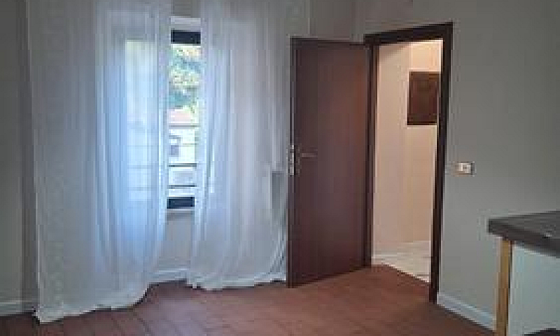 Appartamento In Zona...