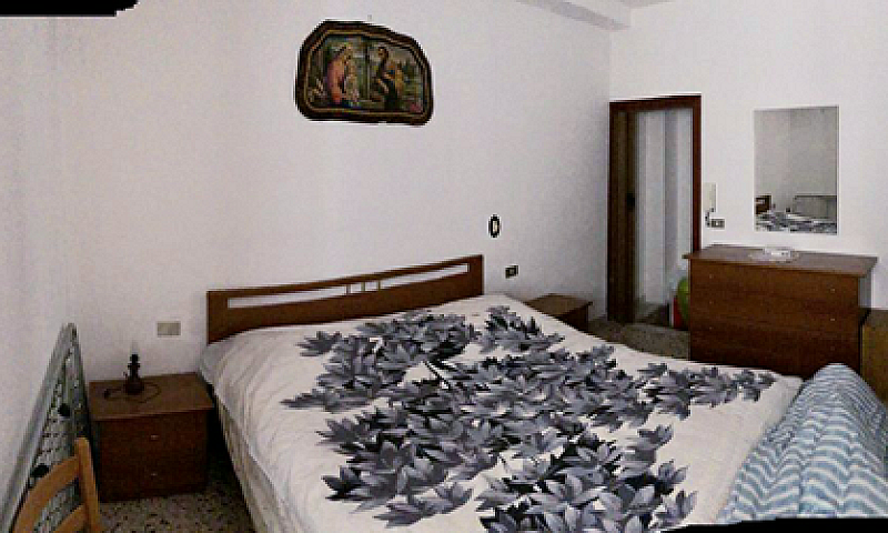 Casa Con Garage...