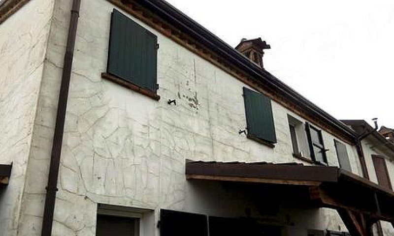Appartamento A Ferra...