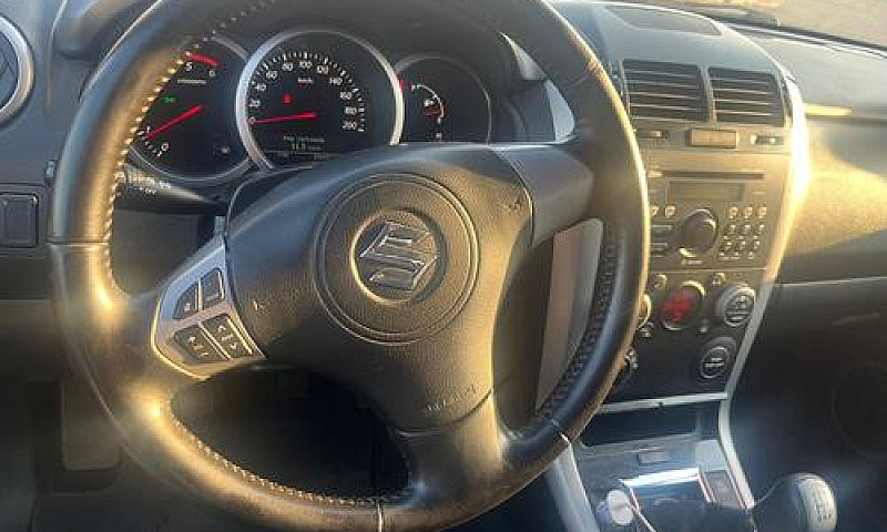 Suzuki Grand Vitara ...
