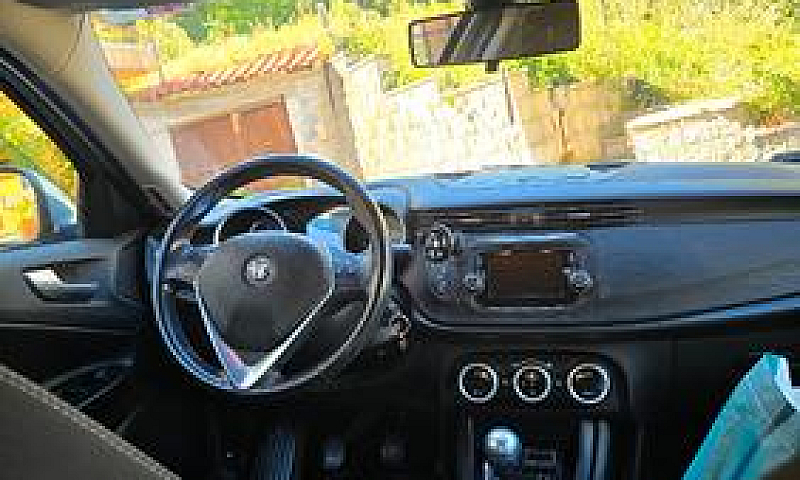 Alfa Romeo Giulietta...