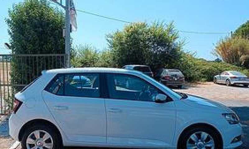 Skoda Fabia 1.0 Unic...