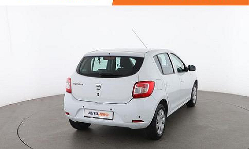 Dacia Sandero Dy9863...
