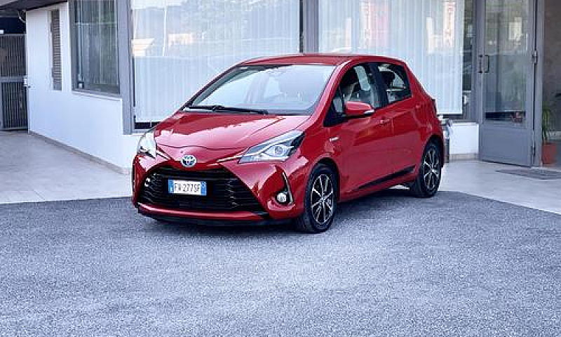 Toyota Yaris 1.5 Hyb...