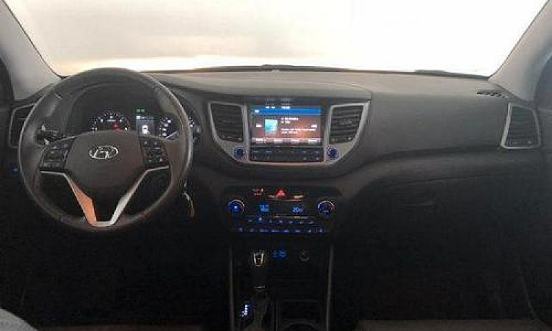 Hyundai Tucson...