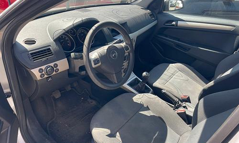 Opel Astra 1.6 16V V...