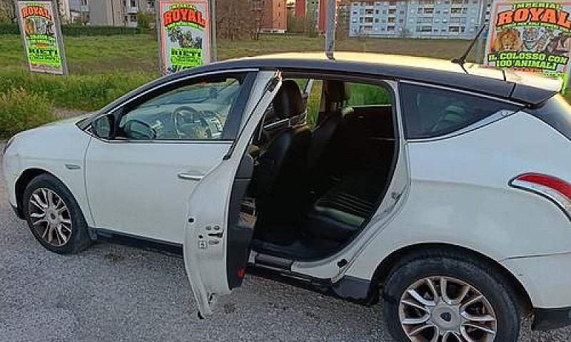 Lancia Delta (2008-2...