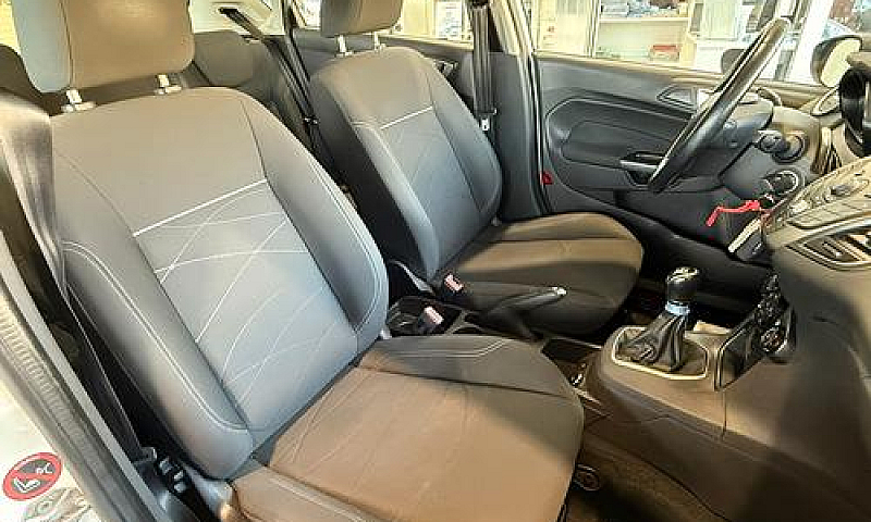 Ford Fiesta 1.5 Tdci...