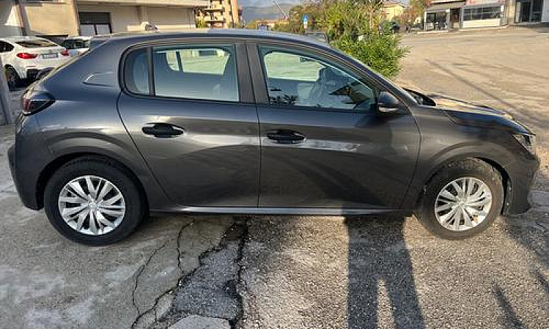 Peugeot 208 Puretech...