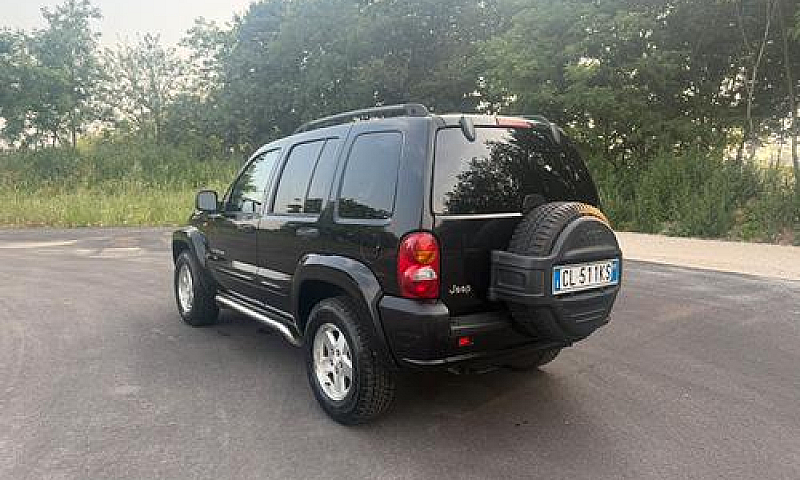 Jeep Cherokee 2.5 Cr...