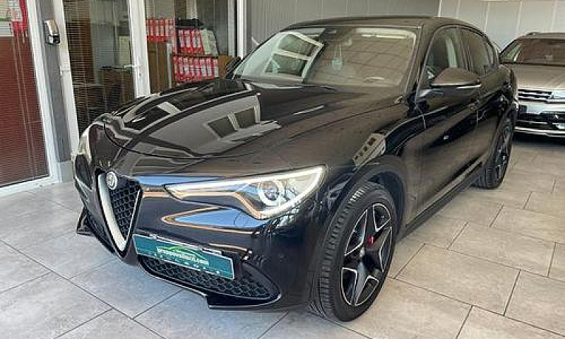Alfa Romeo Stelvio 2...