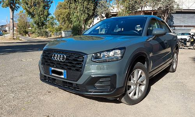 Audi Q2 1.6 Design D...