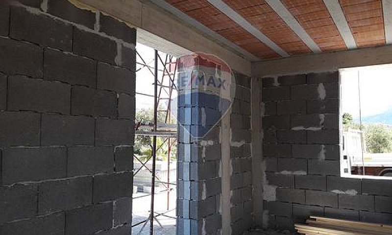 Nuove Costruzioni - ...