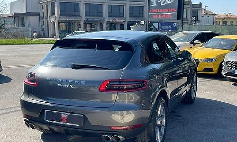 Porsche Macan 3.0 S ...