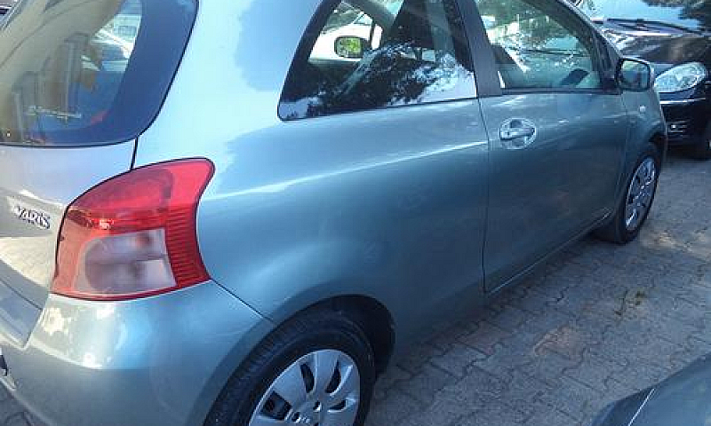 Toyota Yaris 1.3 3 P...