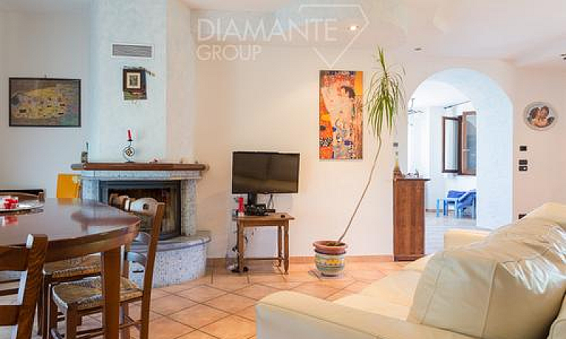 Appartamento Con Gia...