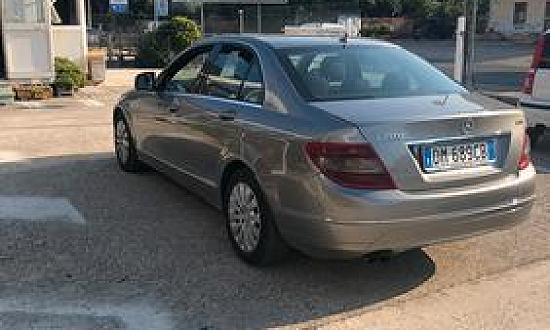 Mercedes-Benz C 200 ...