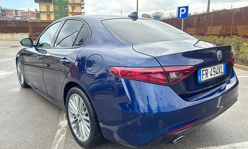 Alfa Romeo Giulia 2....