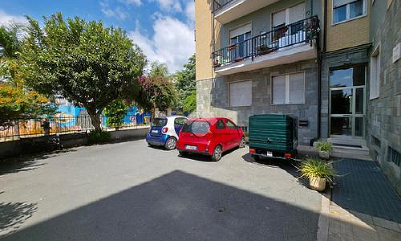 2 Locali A Taggia...