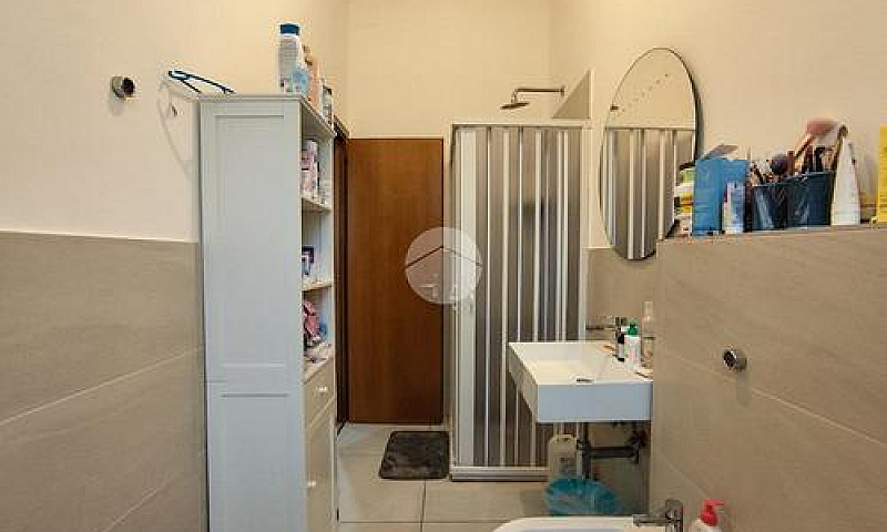 3 Locali A Firenze...