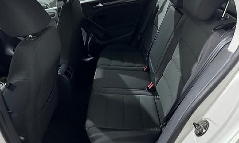 Volkswagen Golf 1.6 ...