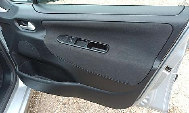 Peugeot 207 1.6 Hdi ...