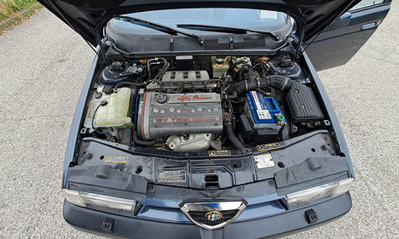 Alfa Romeo 155 Super...