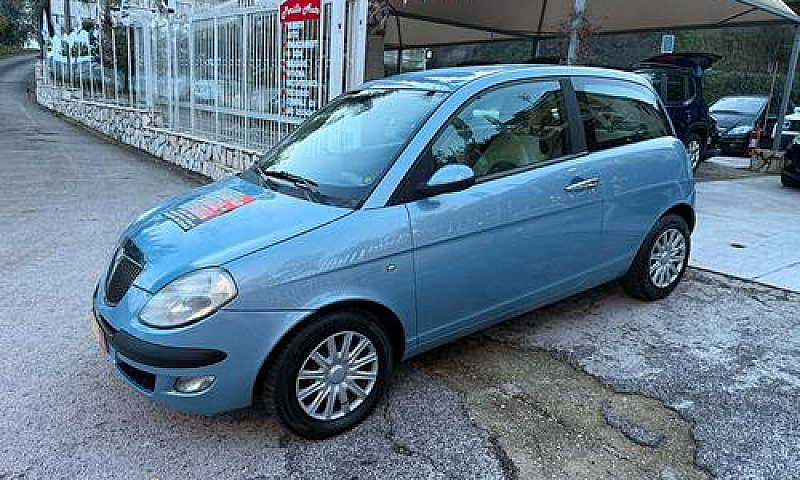 Lancia Ypsilon 1.3 M...