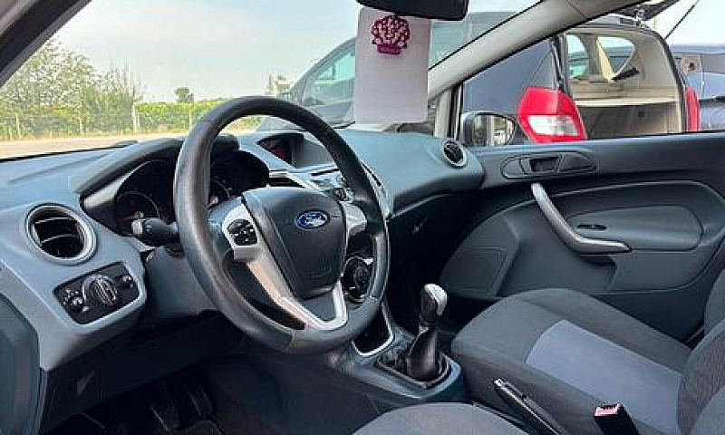 Ford Fiesta 1.2 Benz...