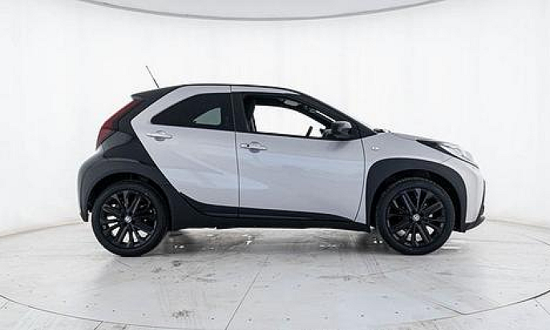Toyota Aygo X 1.0 Vv...