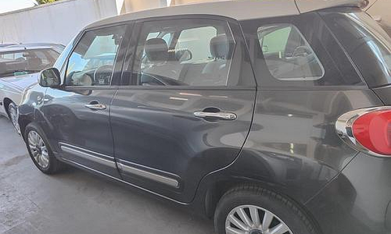 Fiat 500L...