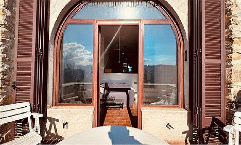 Casa Con Terrazzo Pa...
