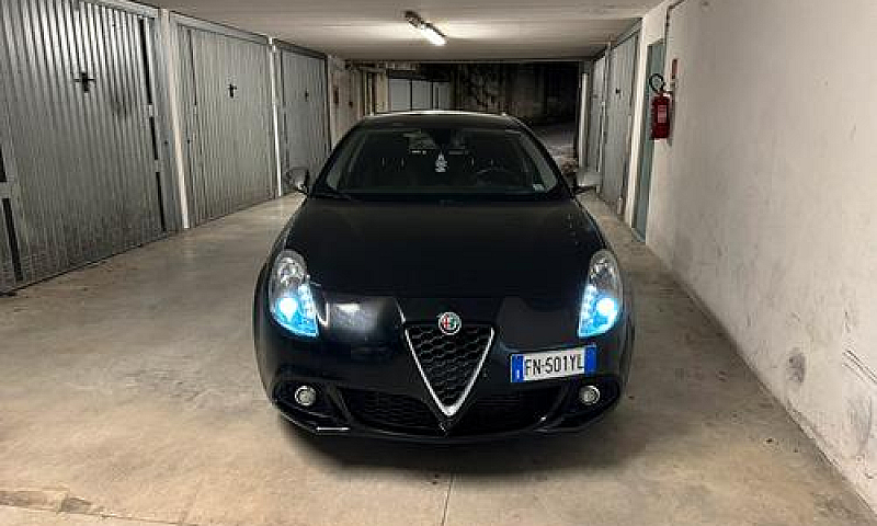 Alfa Romeo Giulietta...