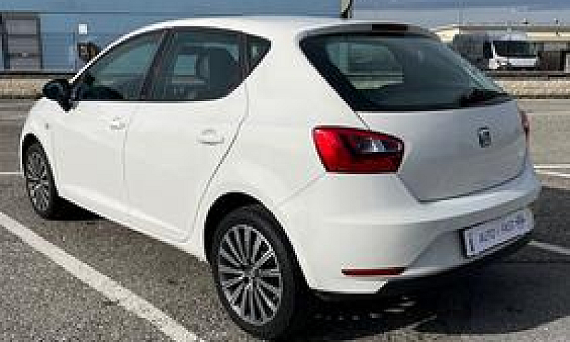 Seat Ibiza 5P Connec...
