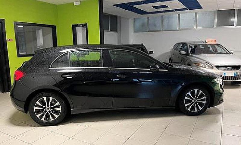 Mercedes-Benz A 200 ...