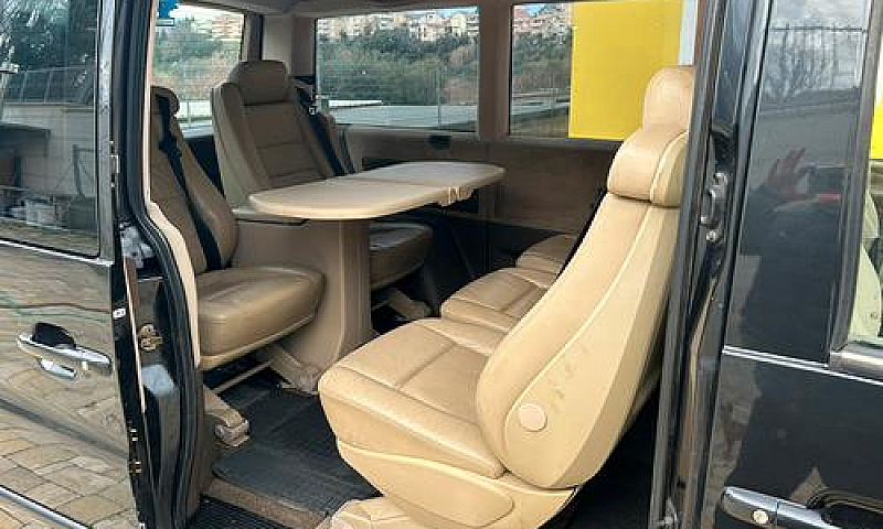 Mercedes Vito...
